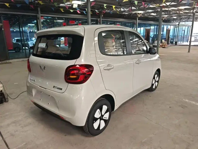 Wuling Hongguang Mini EV — Фото автомобиля 6