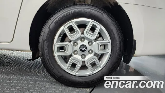 Hyundai Staria — Фото автомобиля 21