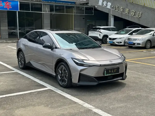 Toyota bZ3 — Фото автомобиля 2