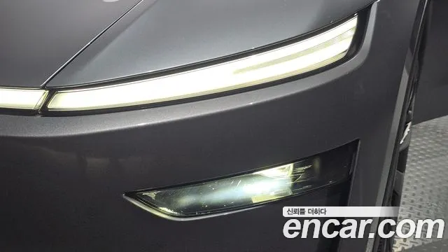 Tesla Model Y — Фото автомобиля 7