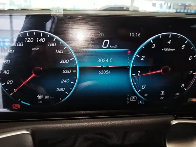 Mercedes-Benz GLB-Class — Фото автомобиля 11