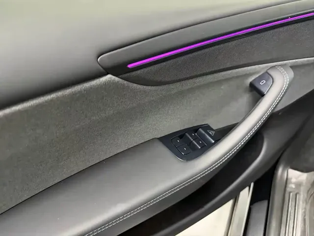 Tesla Model Y — Фото автомобиля 2