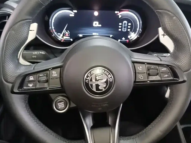 Alfa Romeo Giulia — Фото автомобиля 6
