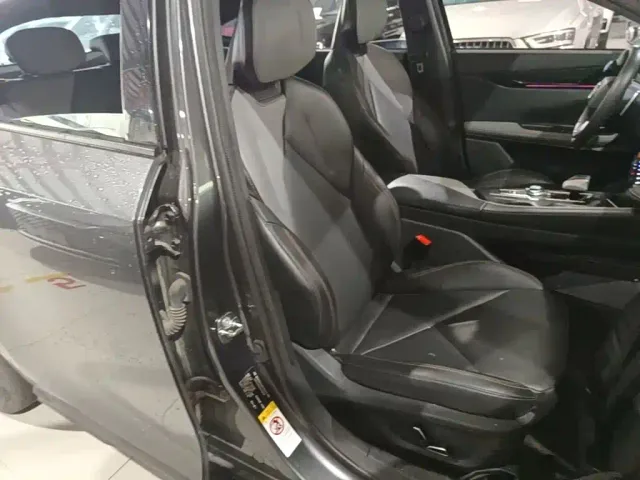 Changan Changan UNI-V 2022 1.5T Premium Model — Фото автомобиля 24