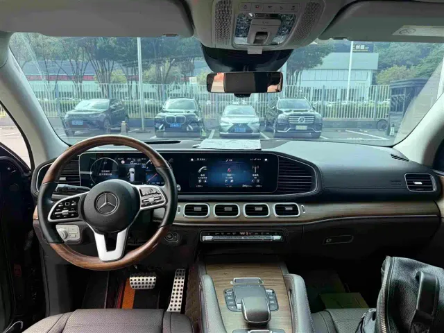 Mercedes-Benz GLS-Class — Фото автомобиля 6