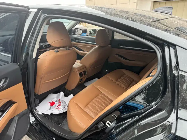 Nissan Teana — Фото автомобиля 5