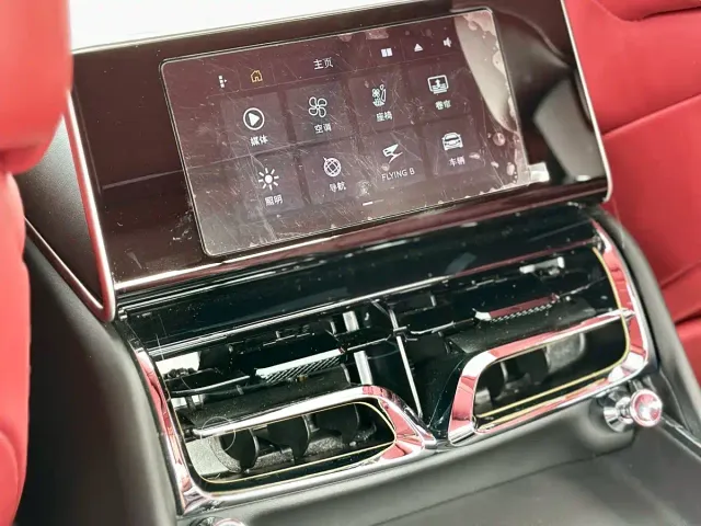Bentley Flying Spur — Фото автомобиля 21