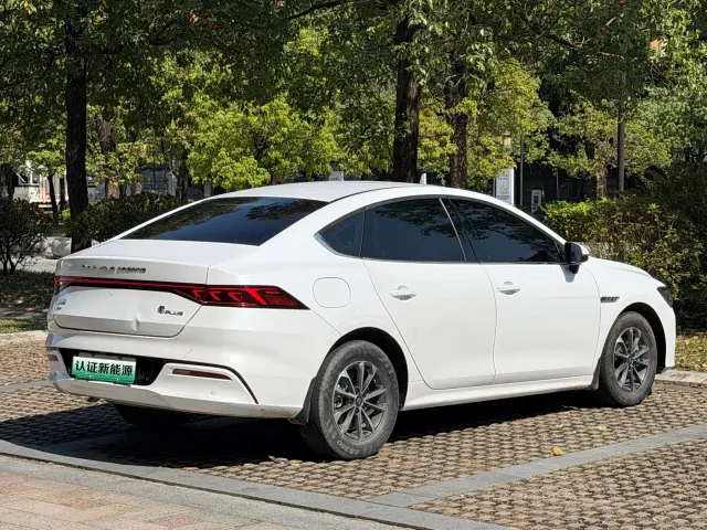 BYD Qin PLUS — Фото автомобиля 14
