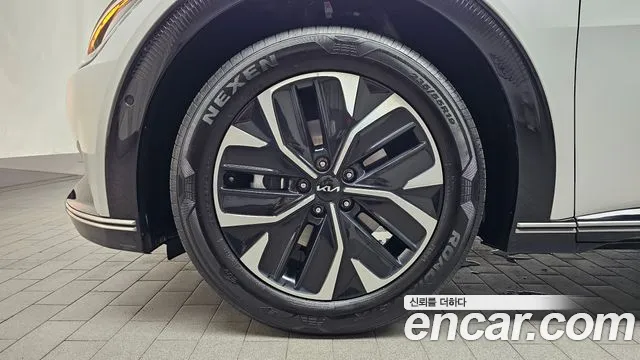 Kia EV6 — Фото автомобиля 4