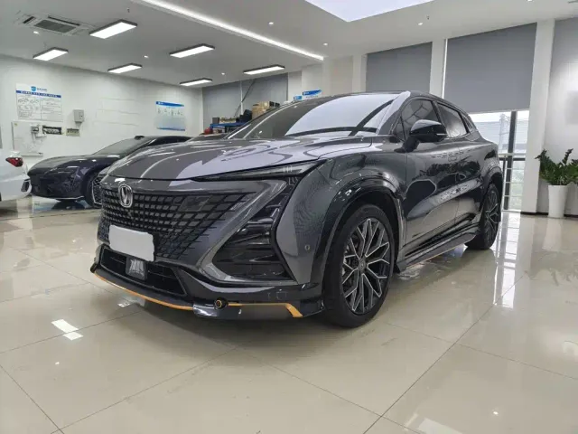 Фотография автомобиля — Changan UNI-T
