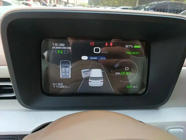 Wuling Hongguang Mini EV — Фото автомобиля 11