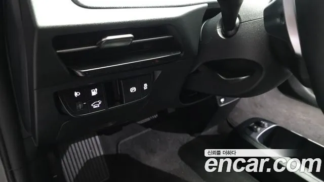 Kia EV6 — Фото автомобиля 15