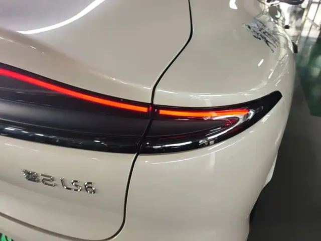 IM Motors LS6 — Фото автомобиля 7