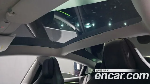 Tesla Model 3 — Фото автомобиля 13