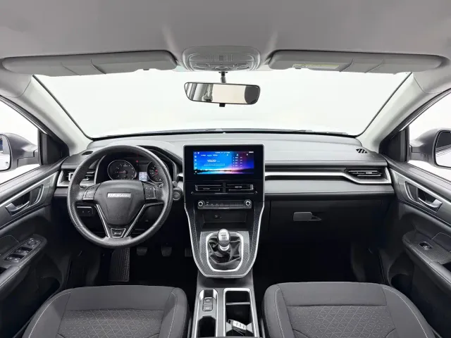 Haval M6 — Фото автомобиля 11