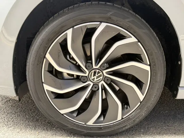 Volkswagen Golf — Фото автомобиля 22