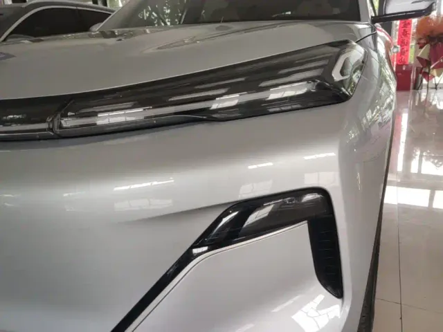 Geely Galaxy Starship 7 EM-i — Фото автомобиля 23