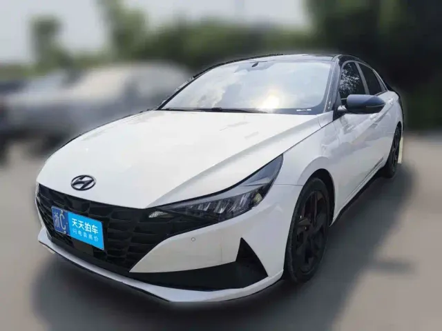 Фотография автомобиля — Hyundai Elantra