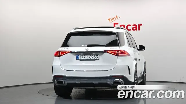 Mercedes-Benz GLE-Class — Фото автомобиля 3