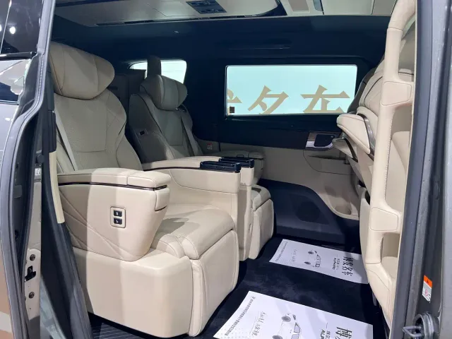 Toyota Vellfire — Фото автомобиля 10