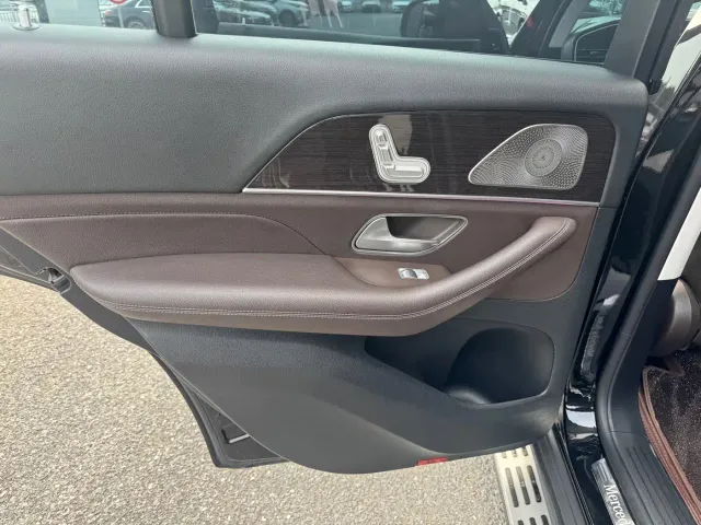 Mercedes-Benz GLE-Class — Фото автомобиля 14