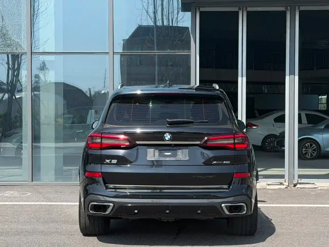 BMW X5 — Фото автомобиля 14