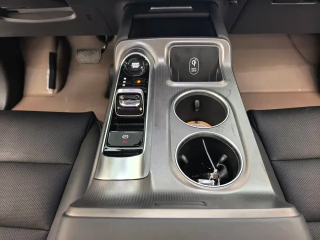 GAC Trumpchi E8 — Фото автомобиля 11