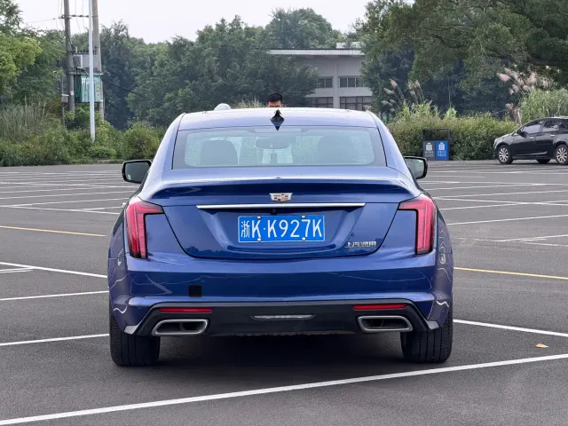 Cadillac CT5 — Фото автомобиля 9