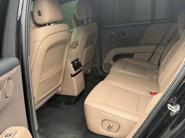 Li Auto i6 — Фото автомобиля 11