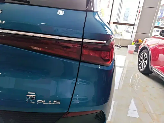 BYD Yuan PLUS — Фото автомобиля 7