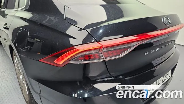 Hyundai Grandeur — Фото автомобиля 21