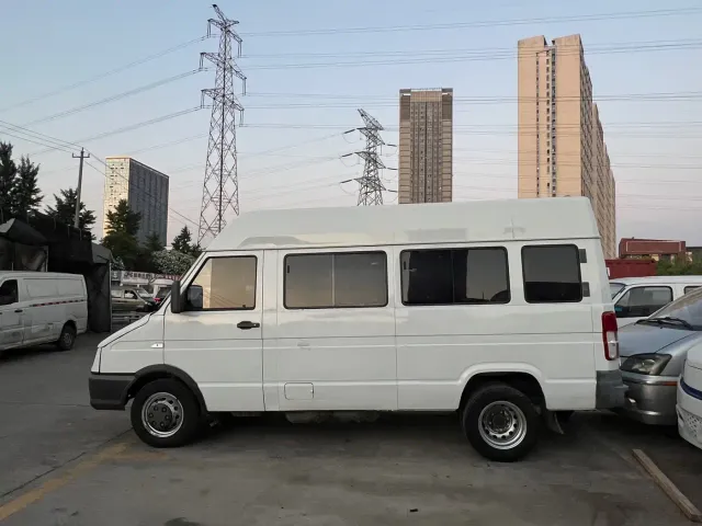 Iveco Daily — Фото автомобиля 6