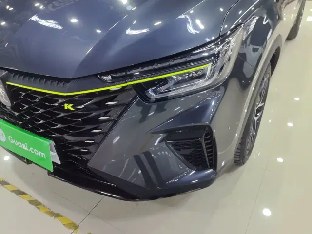 Roewe RX5 — Фото автомобиля 17