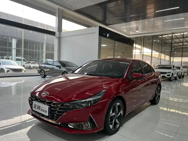 Фотография автомобиля — Hyundai Elantra