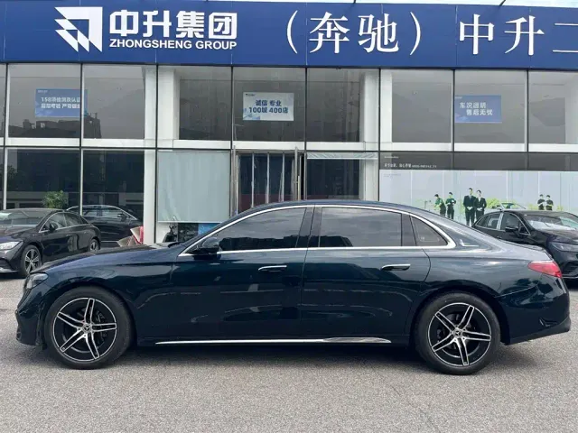 Mercedes-Benz E-Class — Фото автомобиля 4