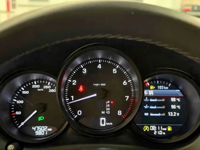 Porsche Macan — Фото автомобиля 13