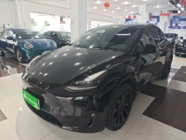 Фотография автомобиля — Tesla Model Y
