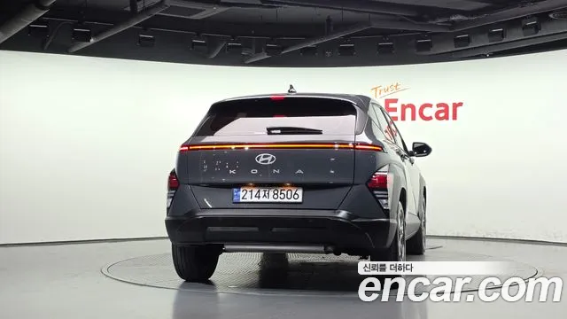 Hyundai Kona — Фото автомобиля 4