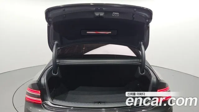 Genesis G80 RG3 — Фото автомобиля 21