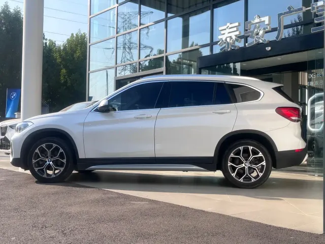 BMW X1 — Фото автомобиля 3