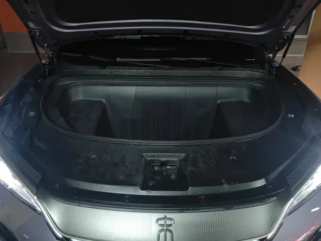 BYD Song Ultra — Фото автомобиля 10