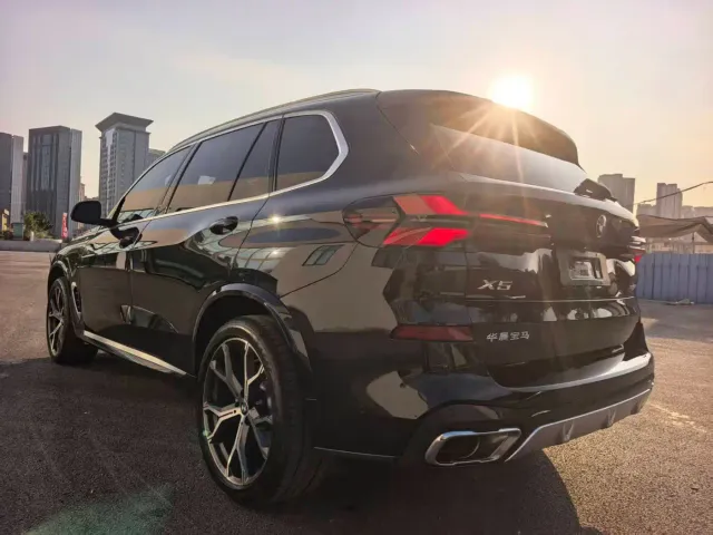 BMW X5 — Фото автомобиля 7