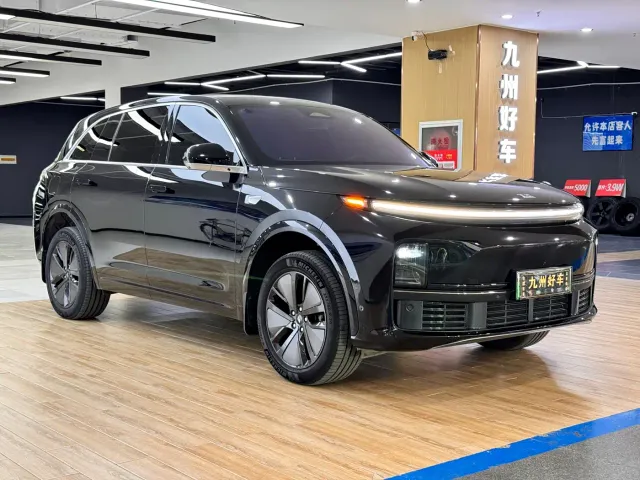 Li Auto L7 — Фото автомобиля 3