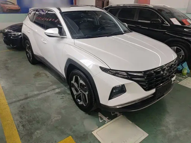 Hyundai Tucson — Фото автомобиля 3