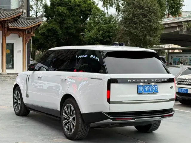 Land Rover Range Rover — Фото автомобиля 12