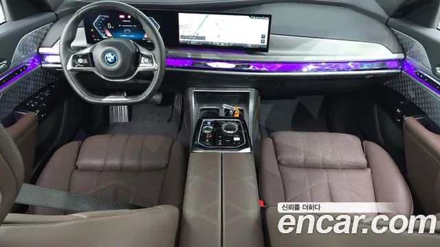 BMW i7 — Фото автомобиля 8