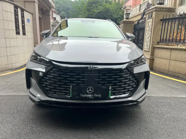 BYD Tang — Фото автомобиля 2