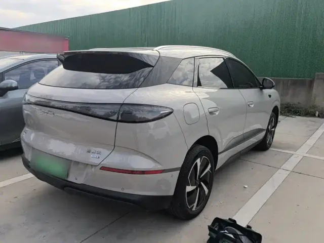 BYD Sealion 06 — Фото автомобиля 6