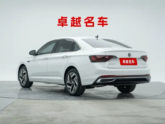 Volkswagen Sagitar — Фото автомобиля 8