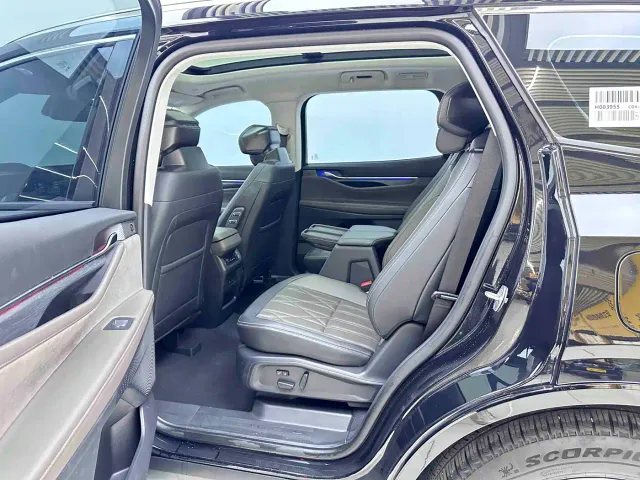Ford Edge — Фото автомобиля 13